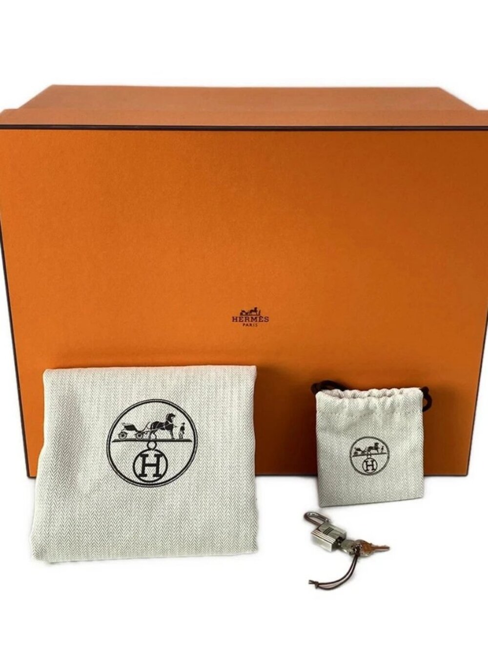 HERMES Picotin Lock MM - Etoupe Taurillon Clemence Y Handbag - Picture 16 of 16